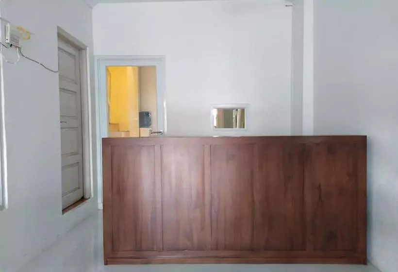 Hotel Oyo 2833 Kost Harmony