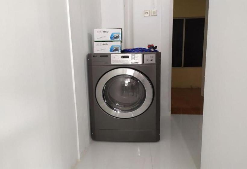 בית מלון כפרי Oyo 2833 Kost Harmony