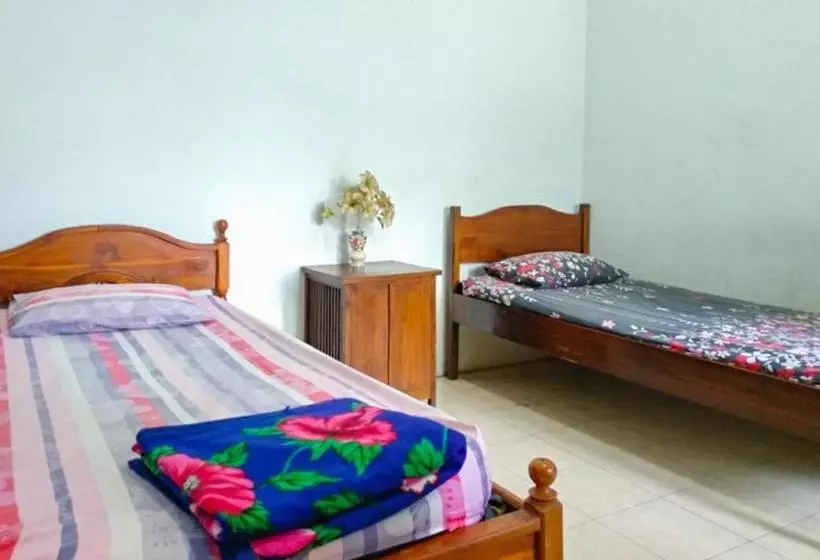 Hotel Spot On 2717  Angsa Lestari