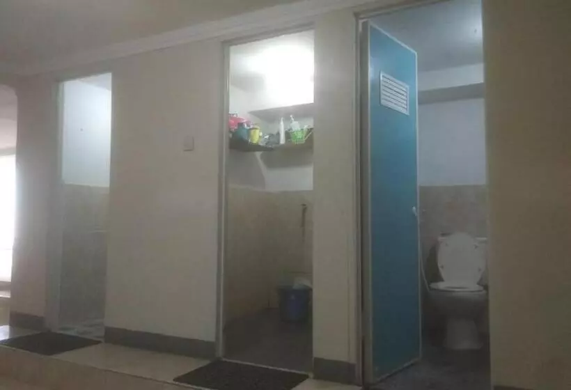 ホテル Assirot Residence