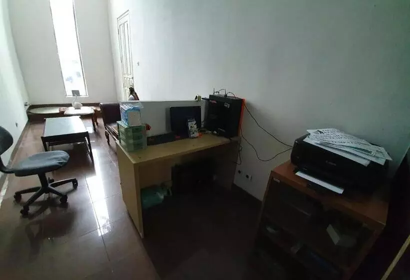 ホテル Assirot Residence