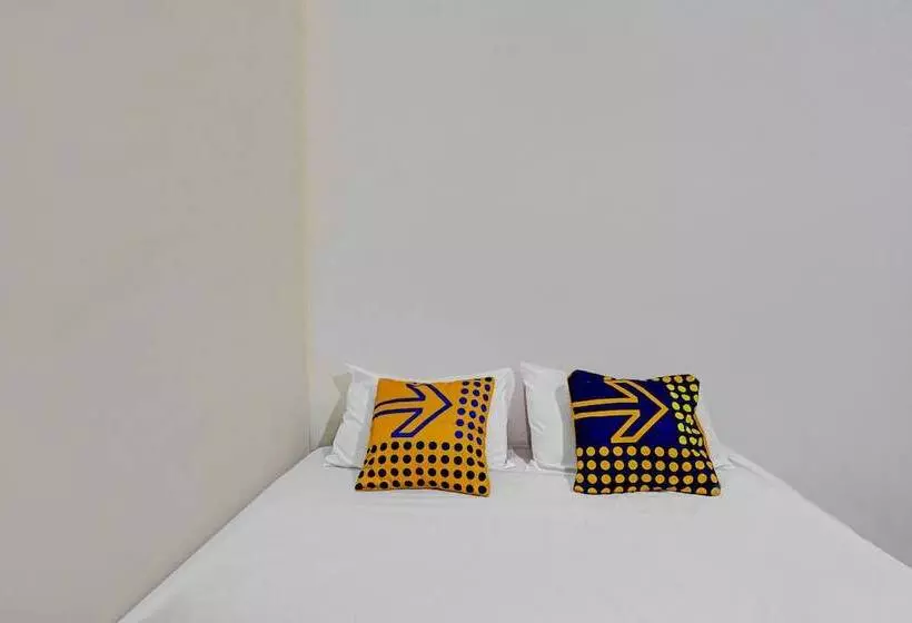 Hotelli Reddoorz Syariah At Bumi Eyang Enin Homestay Tasikmalaya