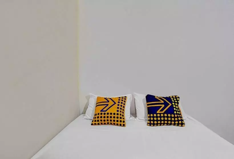 Hotelli Reddoorz Syariah At Bumi Eyang Enin Homestay Tasikmalaya