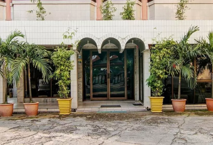 Hotelli Spot On 2690  Tampan