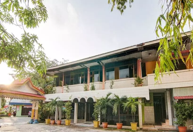 Hotelli Spot On 2690  Tampan