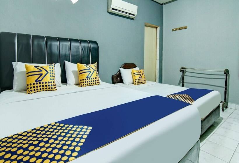 בית מלון כפרי Spot On 2690  Tampan