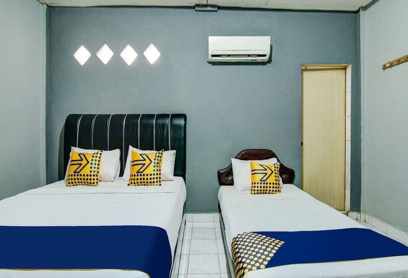 בית מלון כפרי Spot On 2690  Tampan