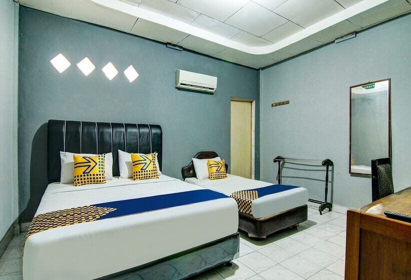 בית מלון כפרי Spot On 2690  Tampan