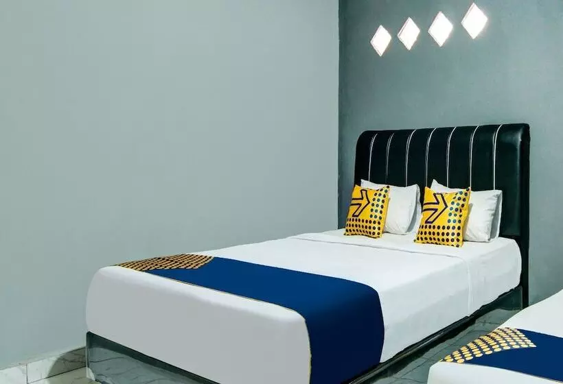 Hotelli Spot On 2690  Tampan