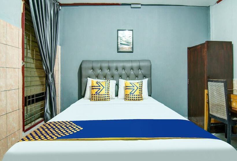 בית מלון כפרי Spot On 2690  Tampan