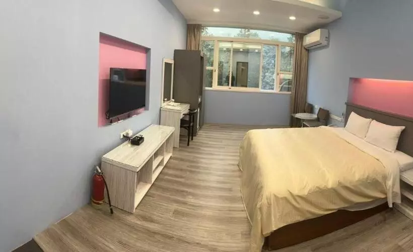 溫沙堡汽車旅館 Windsor Castle Garden Motel