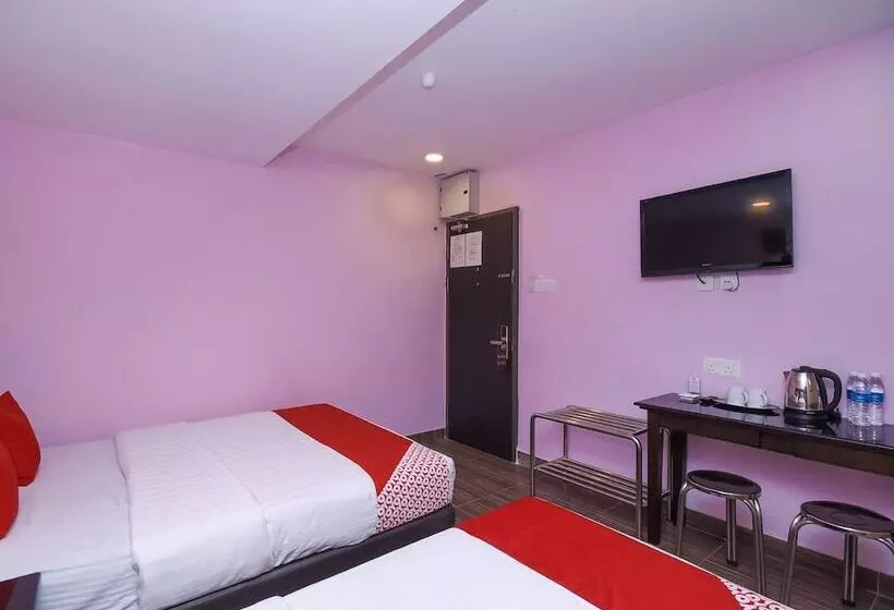 ホテル Oyo 89775 98inn