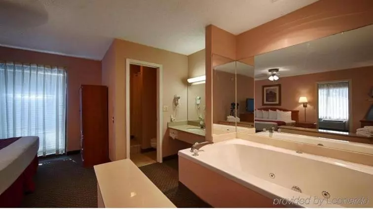 ホテル The Parkwood Inn & Suites