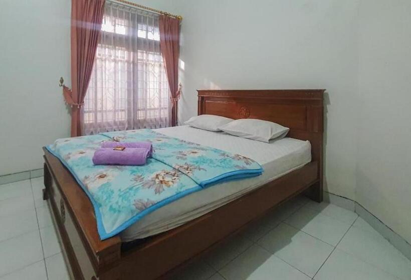 호텔 Villa Pakis Residence Banyuwangi