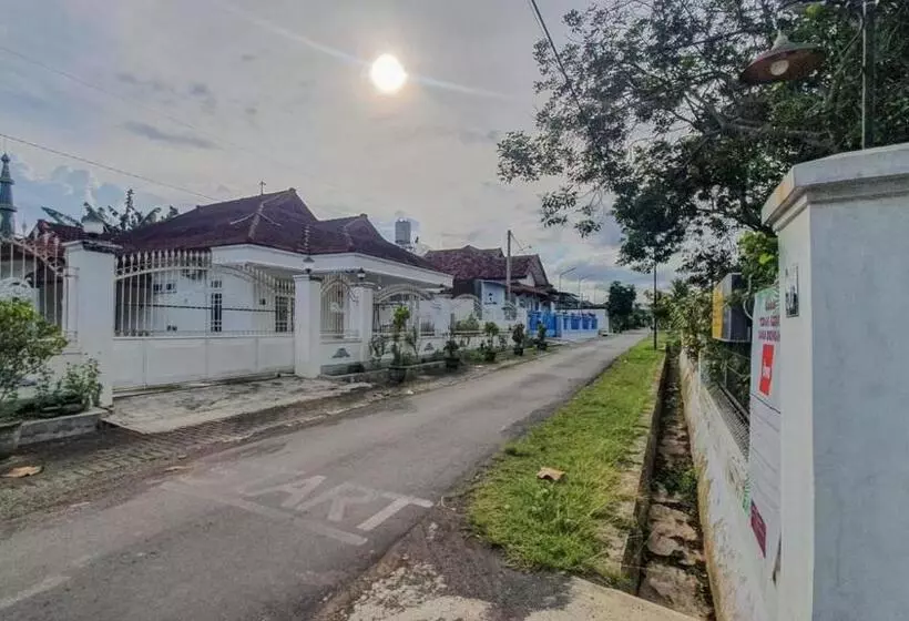 ホテル Villa Pakis Residence Banyuwangi