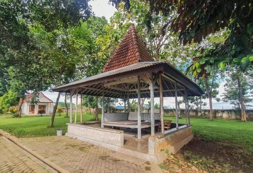 ホテル Villa Pakis Residence Banyuwangi