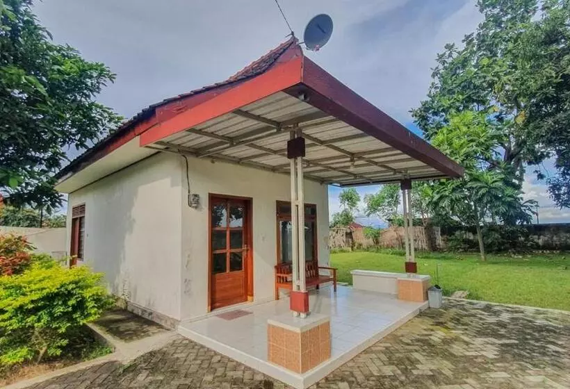 ホテル Villa Pakis Residence Banyuwangi