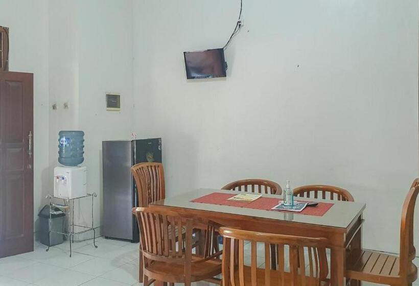 호텔 Villa Pakis Residence Banyuwangi