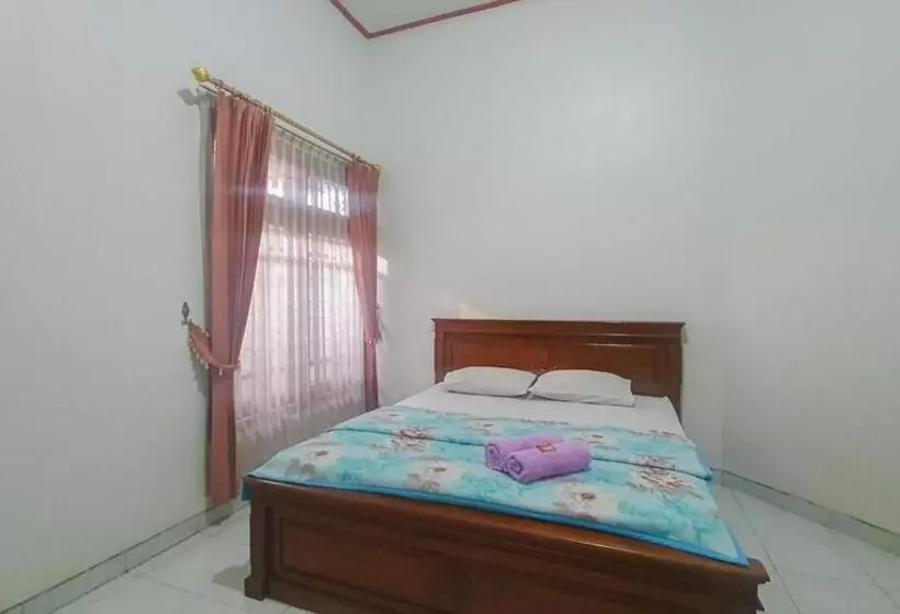 ホテル Villa Pakis Residence Banyuwangi