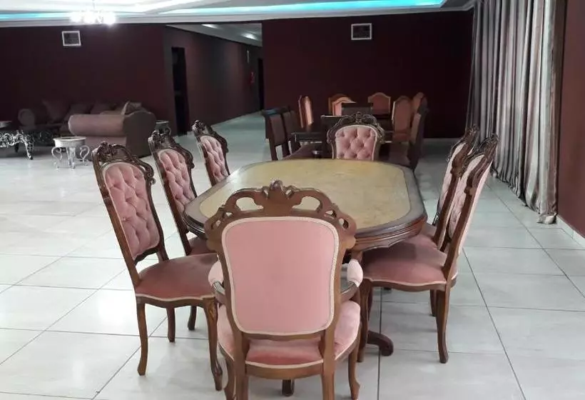 هتل Wccc Convention Centre