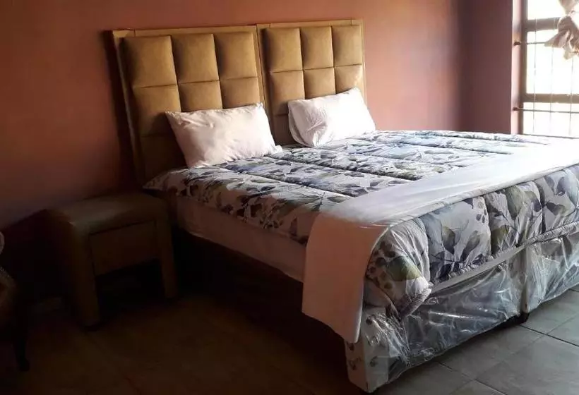 هتل Wccc Convention Centre