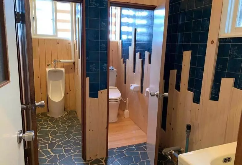 Majatalo Guesthouse En