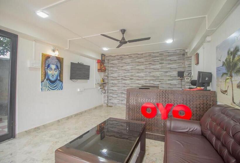 هتل Collection O Four Fox Suits