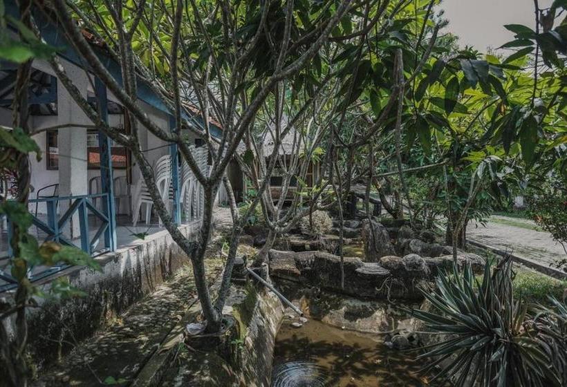 فندق Reddoorz Near Pantai Florida Anyer