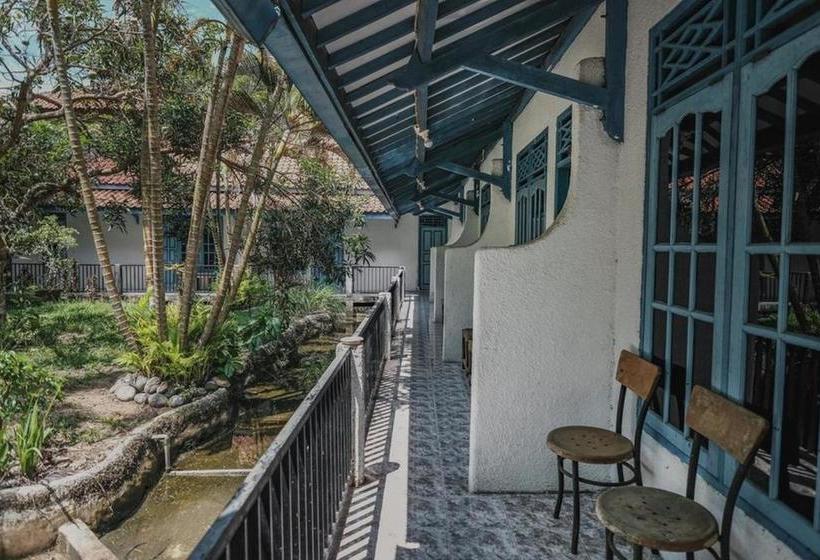 فندق Reddoorz Near Pantai Florida Anyer