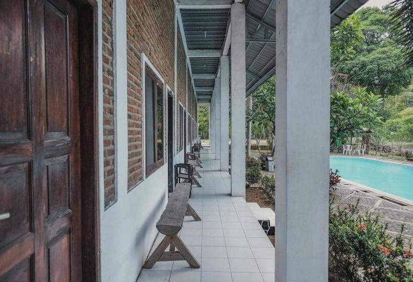 فندق Reddoorz Near Pantai Florida Anyer