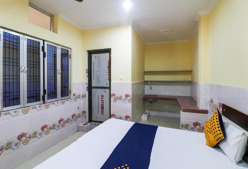 酒店 Spot On 63477 Aashirwad Guest House