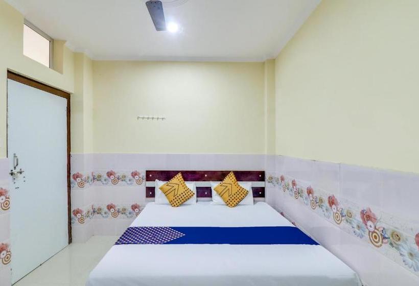 酒店 Spot On 63477 Aashirwad Guest House