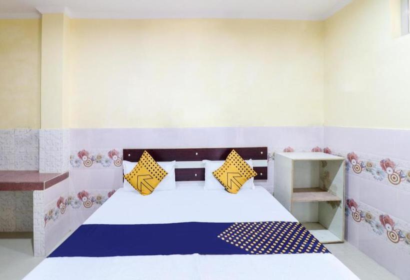 酒店 Spot On 63477 Aashirwad Guest House