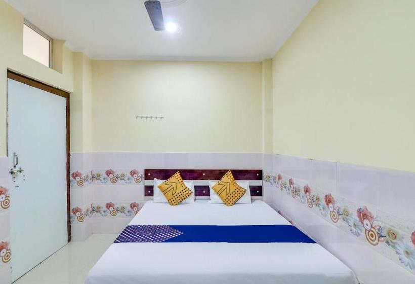 酒店 Spot On 63477 Aashirwad Guest House