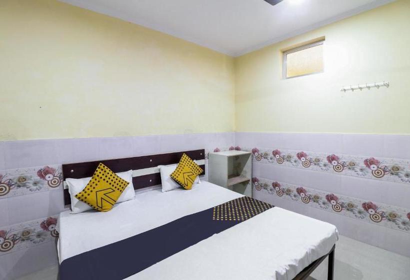 酒店 Spot On 63477 Aashirwad Guest House