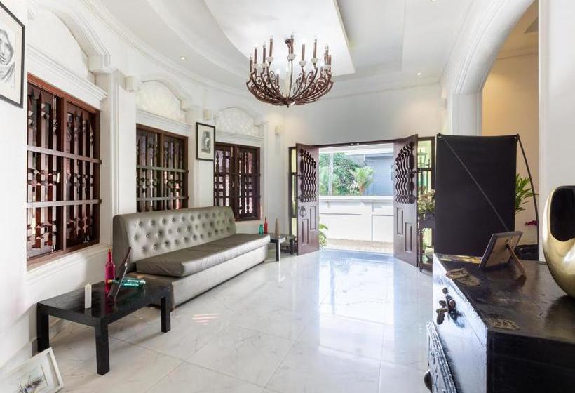 Отель Yoho Mount Republic