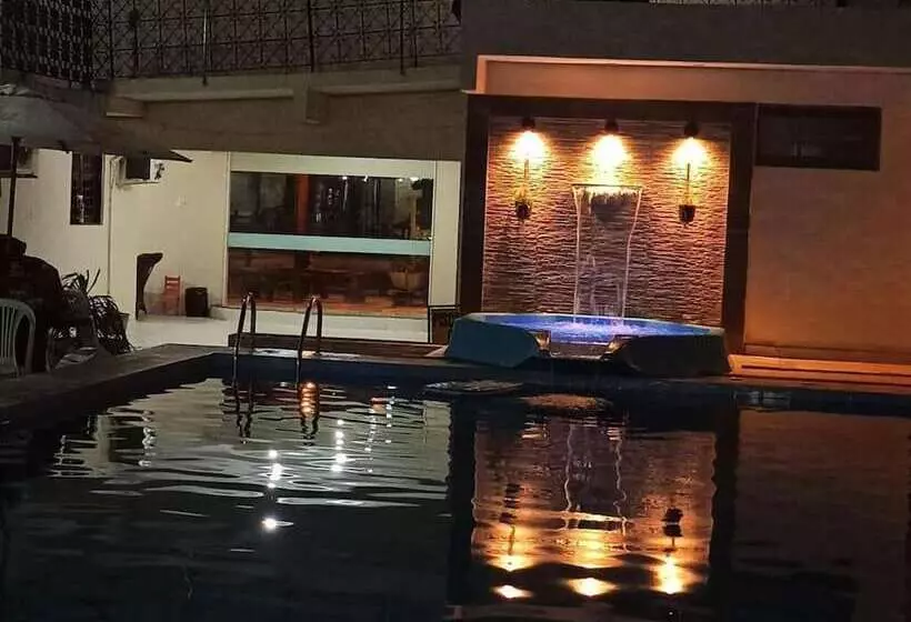 Majatalo Pousada Villa Goya