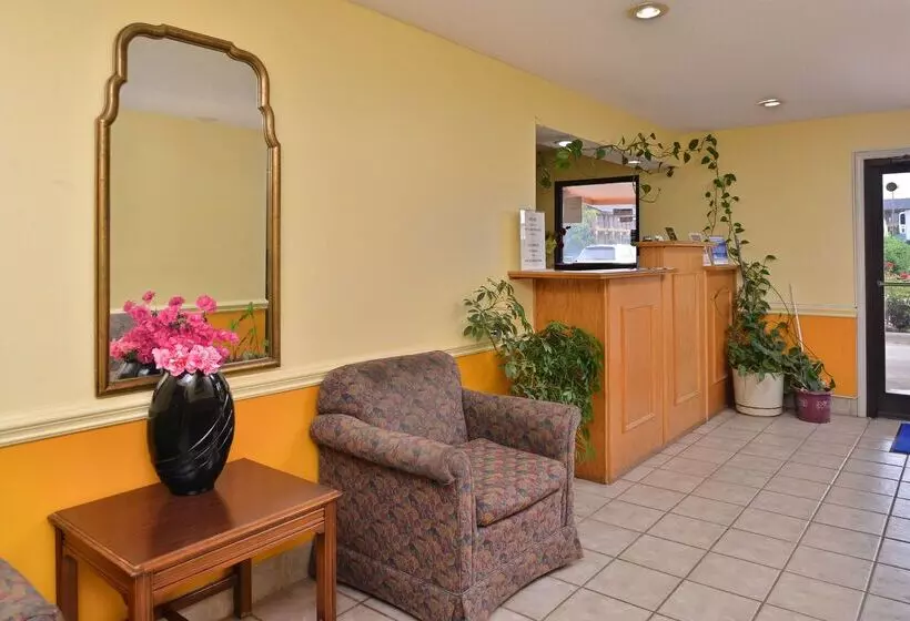 호텔 Americas Best Value Inn And Suites Albemarle
