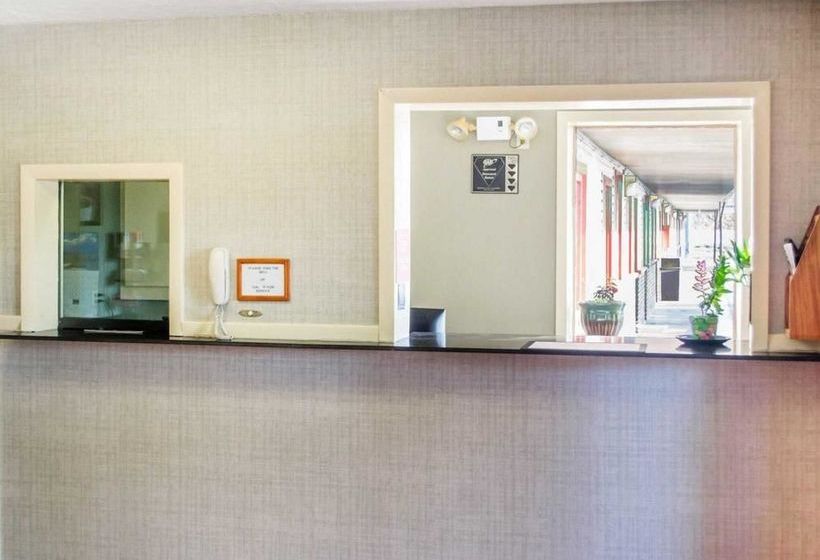 酒店 Econo Lodge Newton Falls