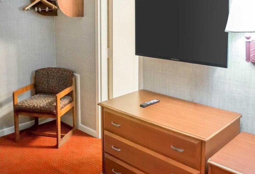 酒店 Econo Lodge Newton Falls