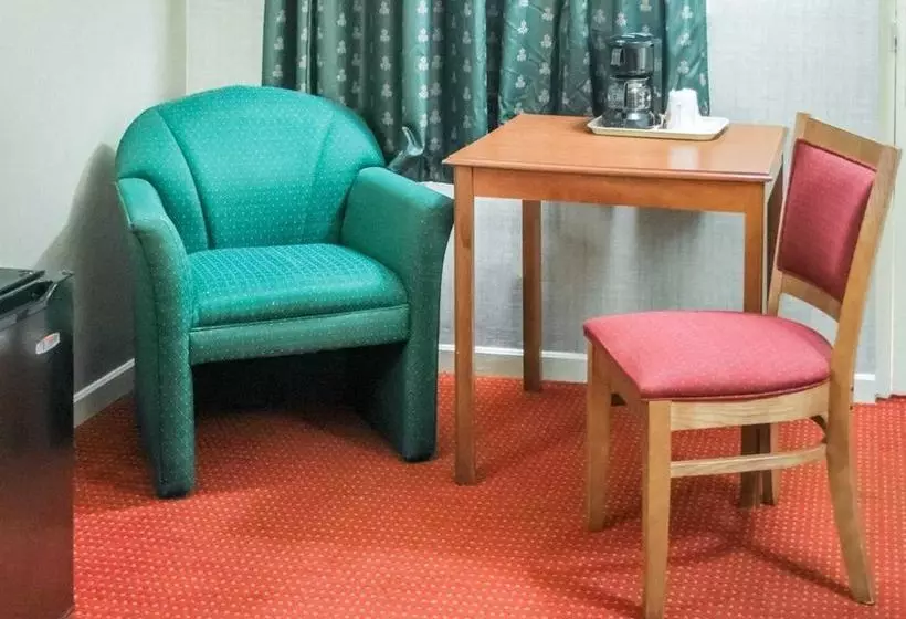 ホテル Econo Lodge Newton Falls