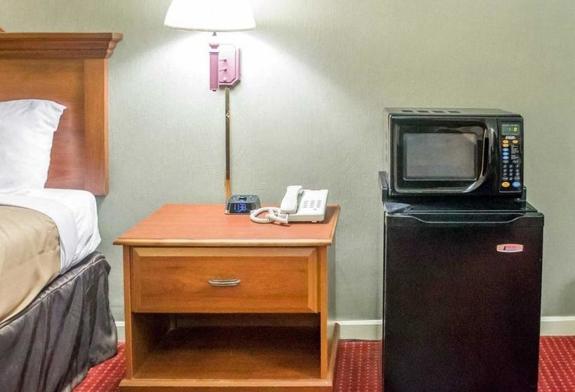 酒店 Econo Lodge Newton Falls