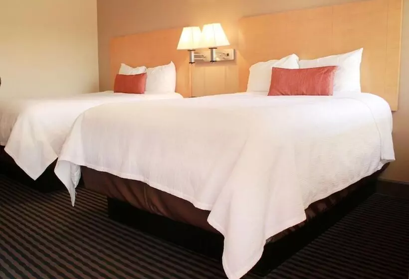 בית מלון כפרי Travelodge By Wyndham Vallejo