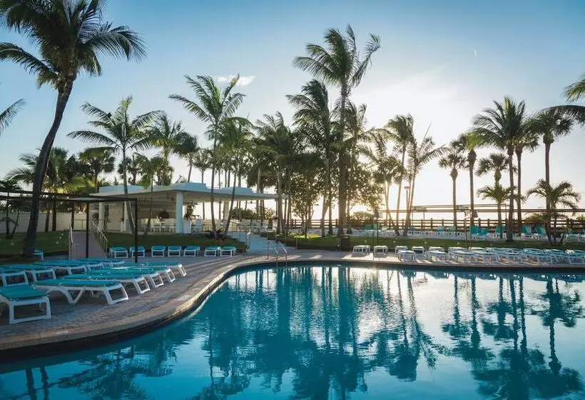 Hotel Riu Plaza Miami Beach