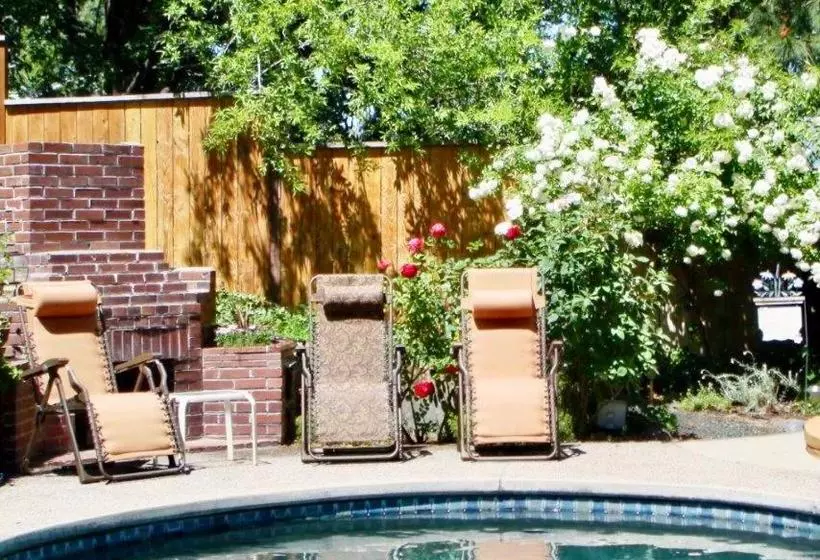 Отель Romeo Inn