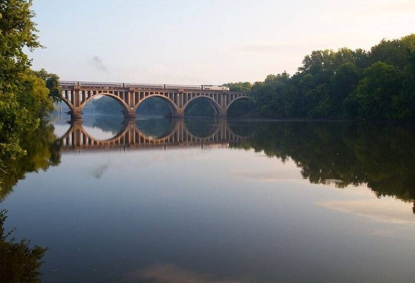 فندق The Richard Johnston Inn & 1890 Caroline House