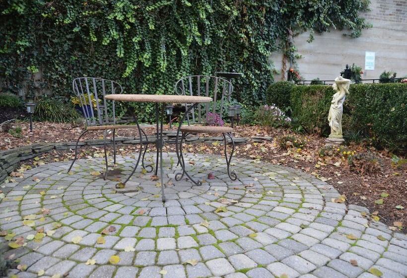 فندق The Richard Johnston Inn & 1890 Caroline House