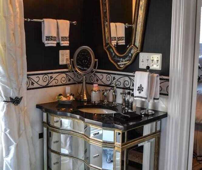 فندق The Richard Johnston Inn & 1890 Caroline House