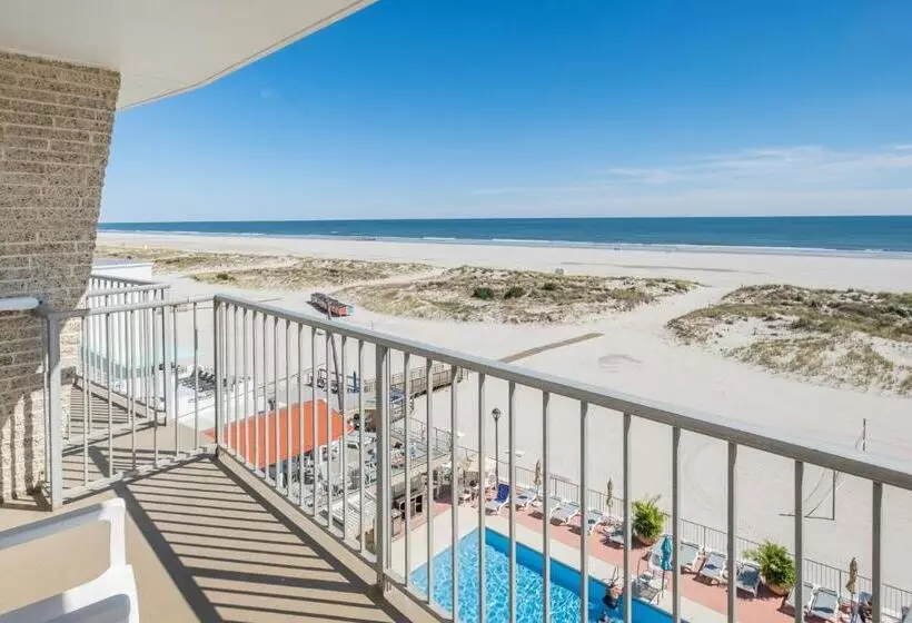 Reges Oceanfront Resort