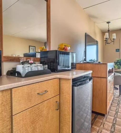 Reges Oceanfront Resort